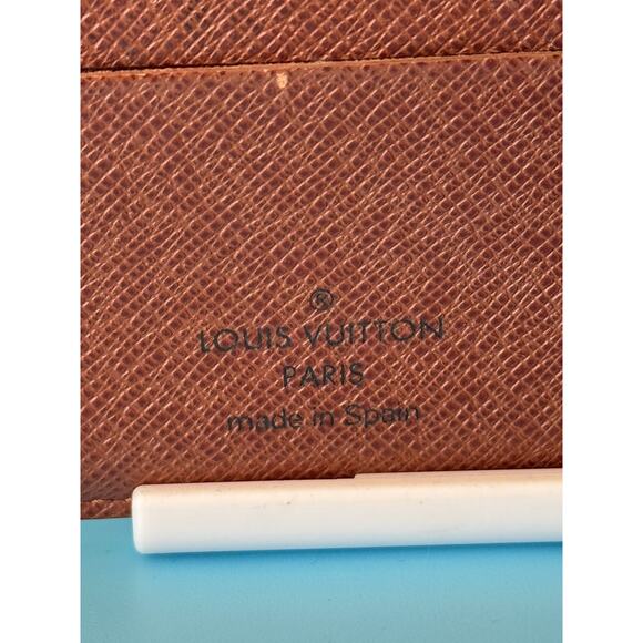 Louis Vuitton Monogram Marco Wallet - Picture 8 of 12